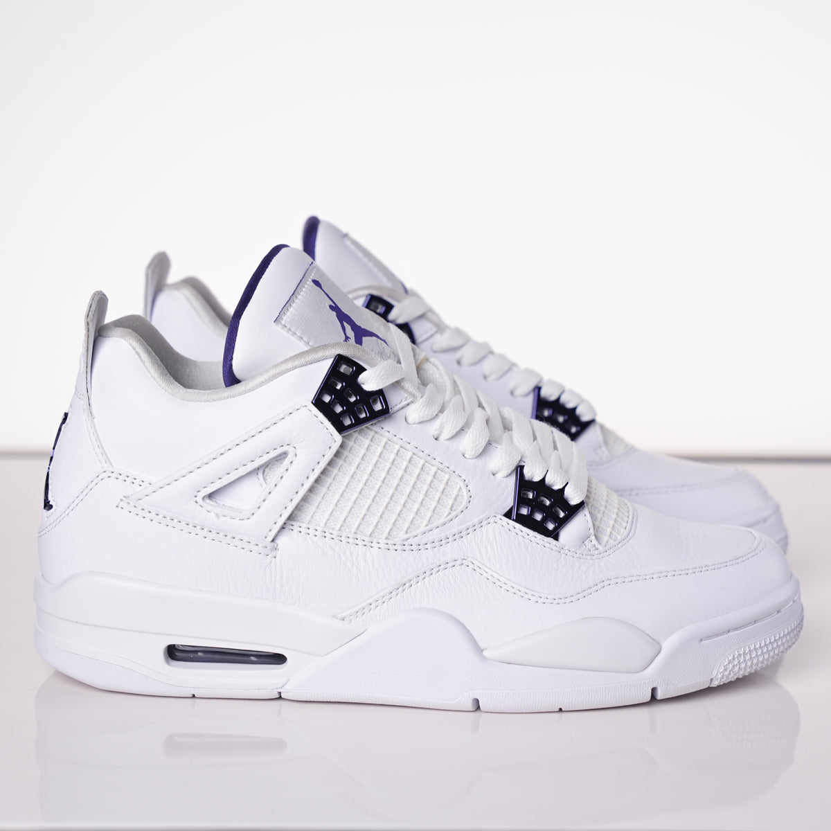 Air Jordan 4 Retro Metallic Purple