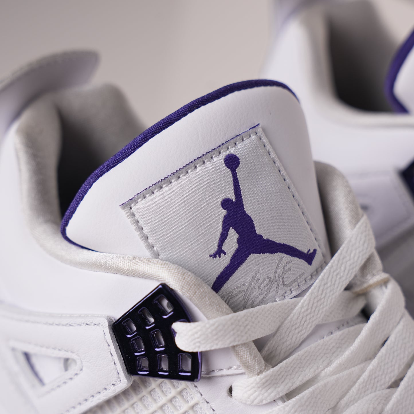 Air Jordan 4 Retro Metallic Purple