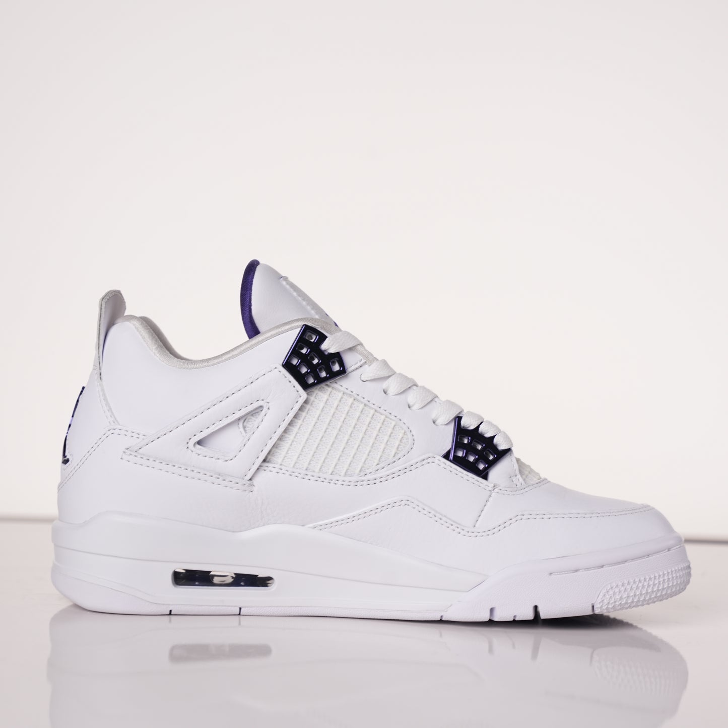 Air Jordan 4 Retro Metallic Purple