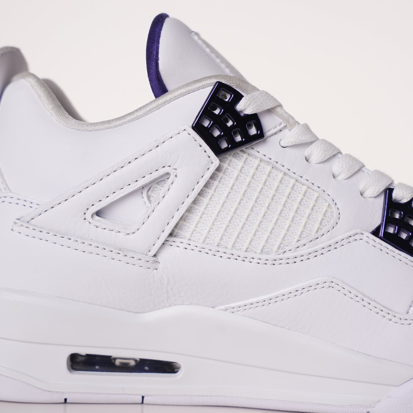 Air Jordan 4 Retro Metallic Purple