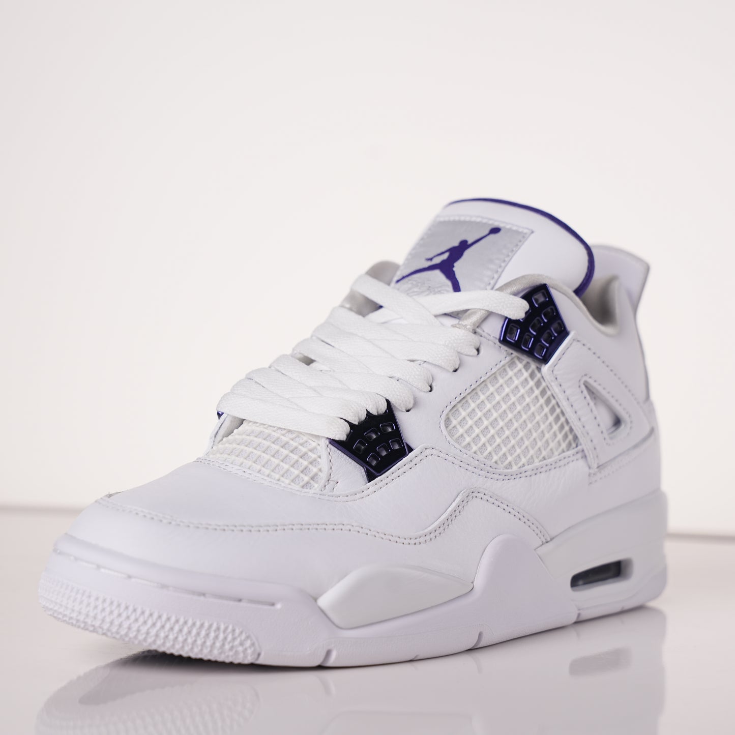Air Jordan 4 Retro Metallic Purple