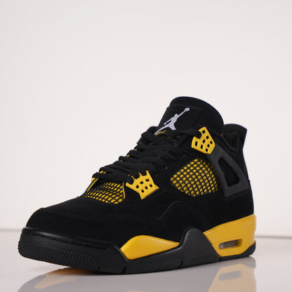 Air Jordan 4 Thunder