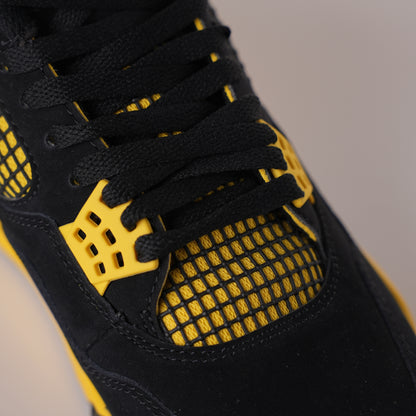 Air Jordan 4 Thunder
