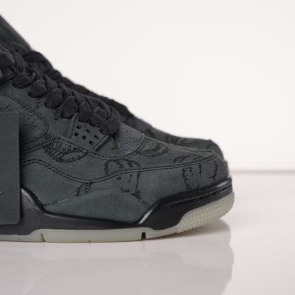 Air Jordan 4 Retro Kaws Black