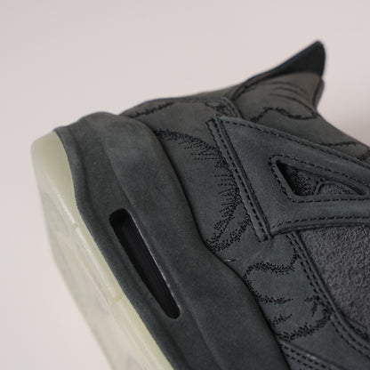 Air Jordan 4 Retro Kaws Black