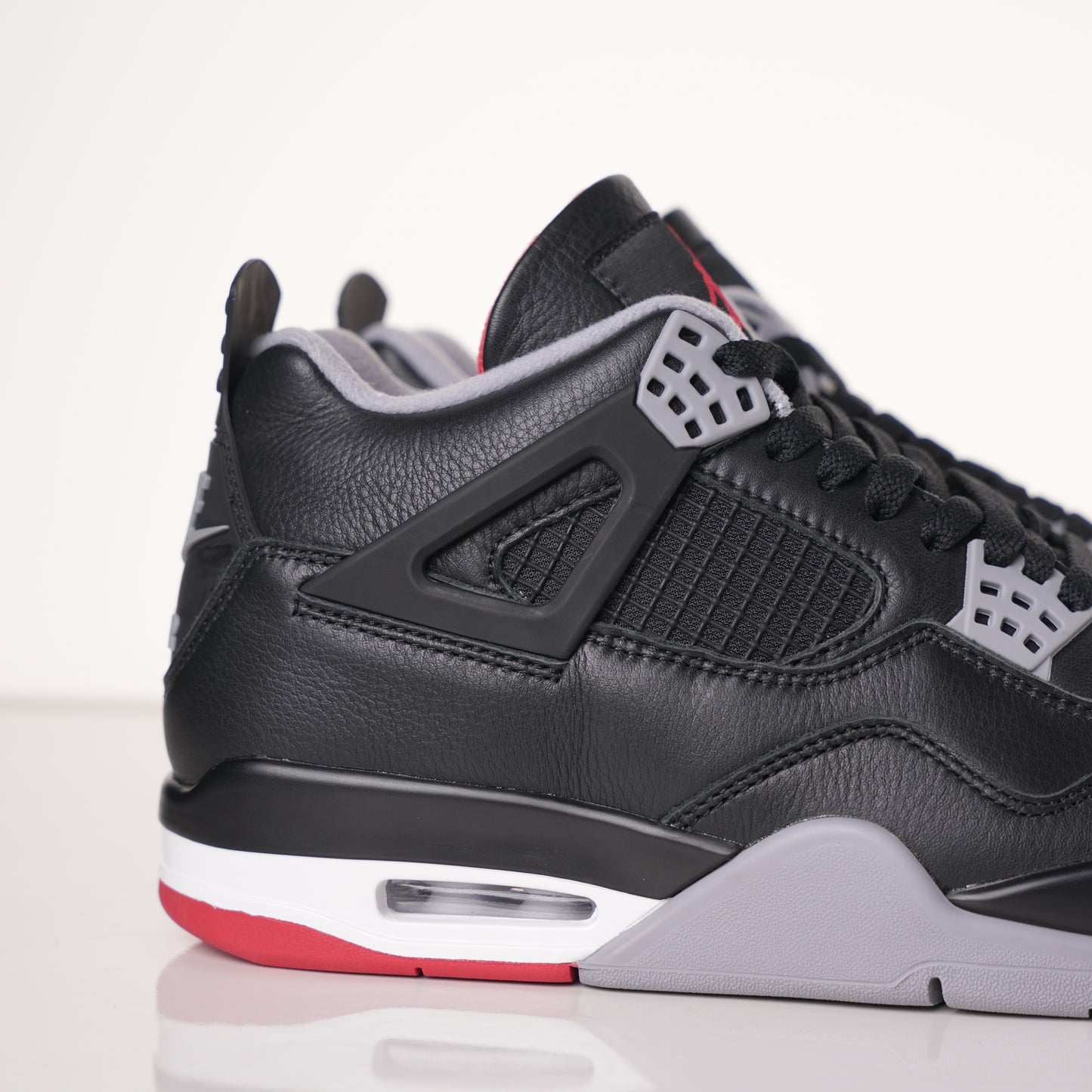 Air Jordan 4 "Bred Reimagined" FV5029-006