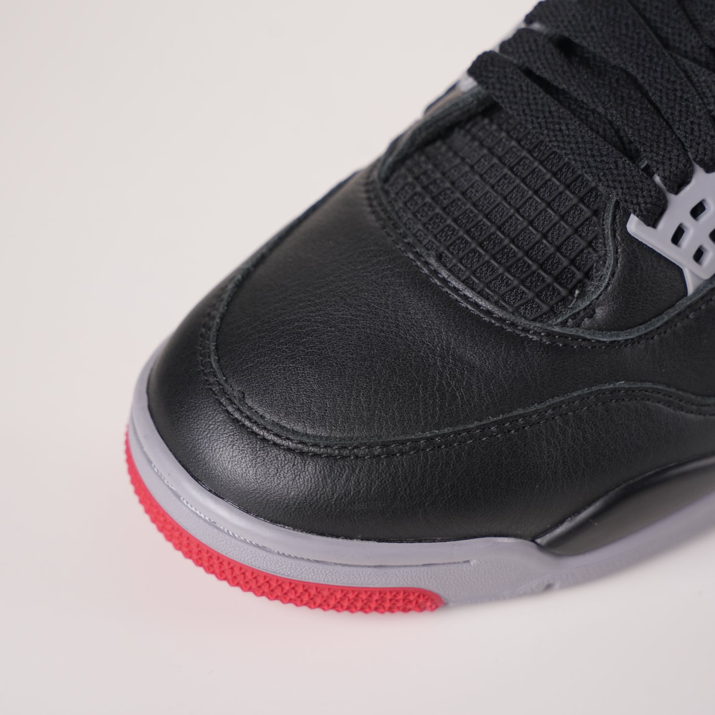 Air Jordan 4 "Bred Reimagined" FV5029-006
