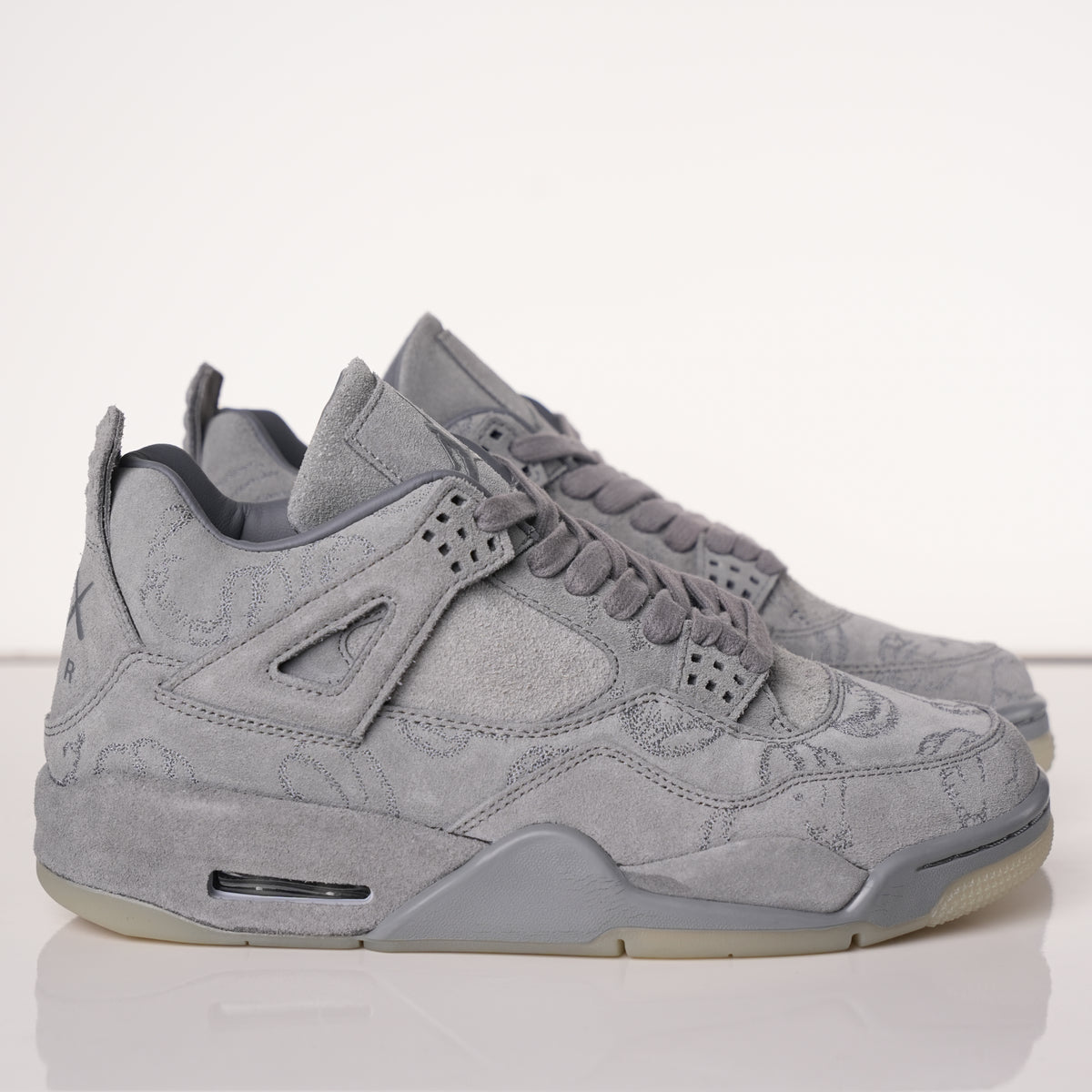 Air Jordan 4 Retro Kaws