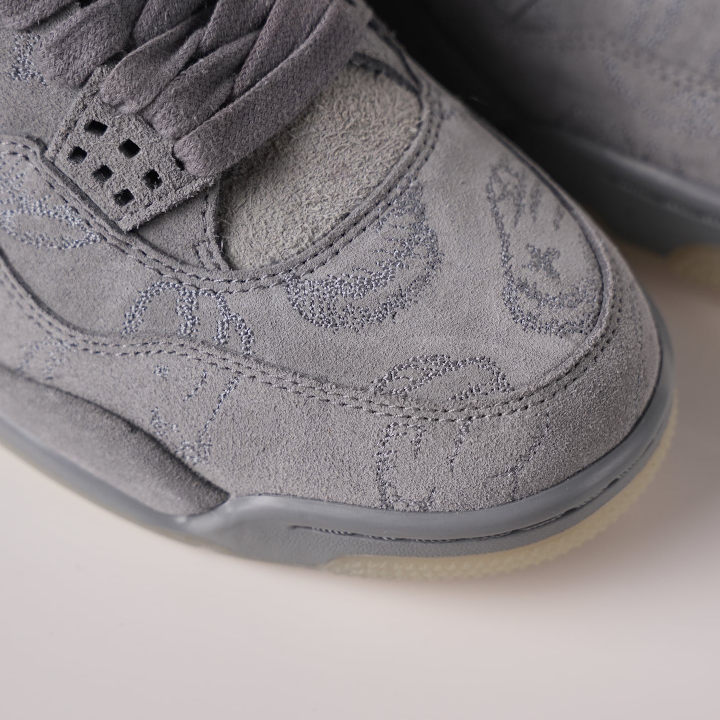 Air Jordan 4 Retro Kaws