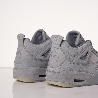 Air Jordan 4 Retro Kaws