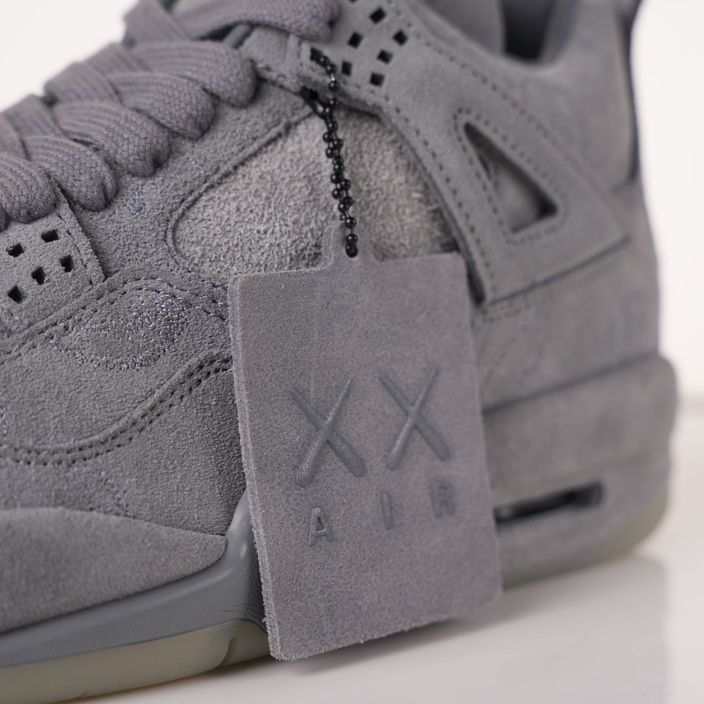 Air Jordan 4 Retro Kaws