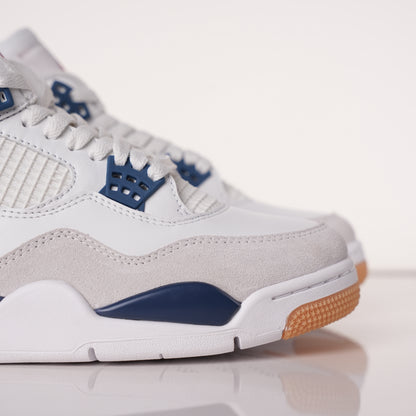 Air Jordan 4 Retro SB Navy DR5415-100