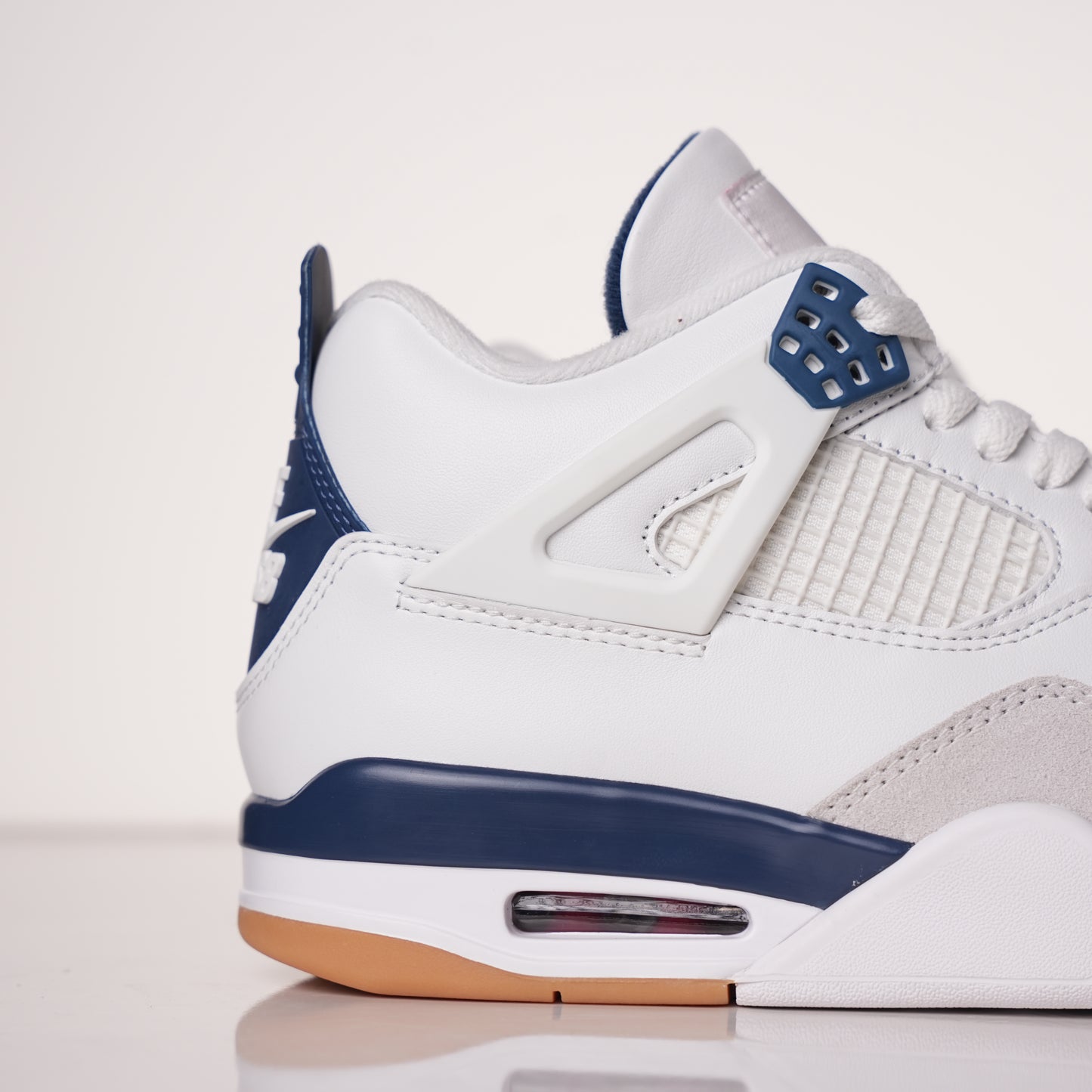 Air Jordan 4 Retro SB Navy DR5415-100