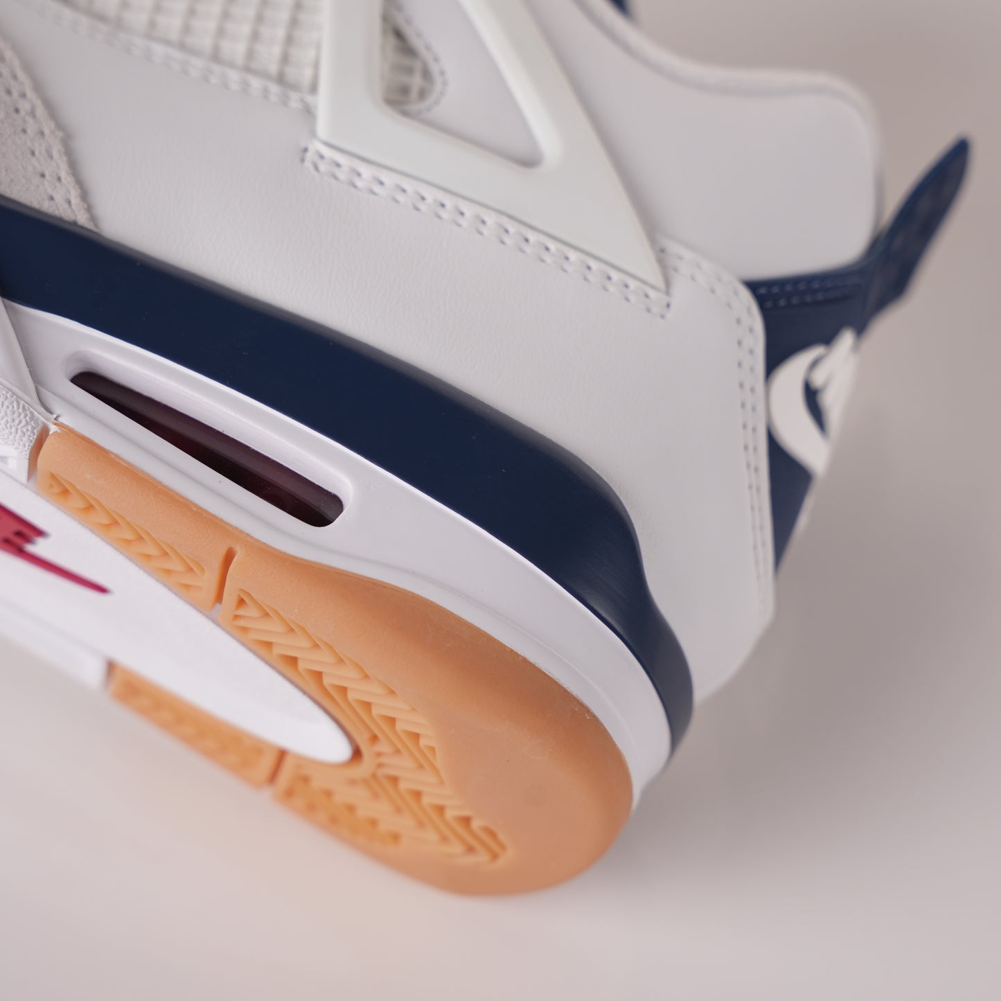 Air Jordan 4 Retro SB Navy DR5415-100