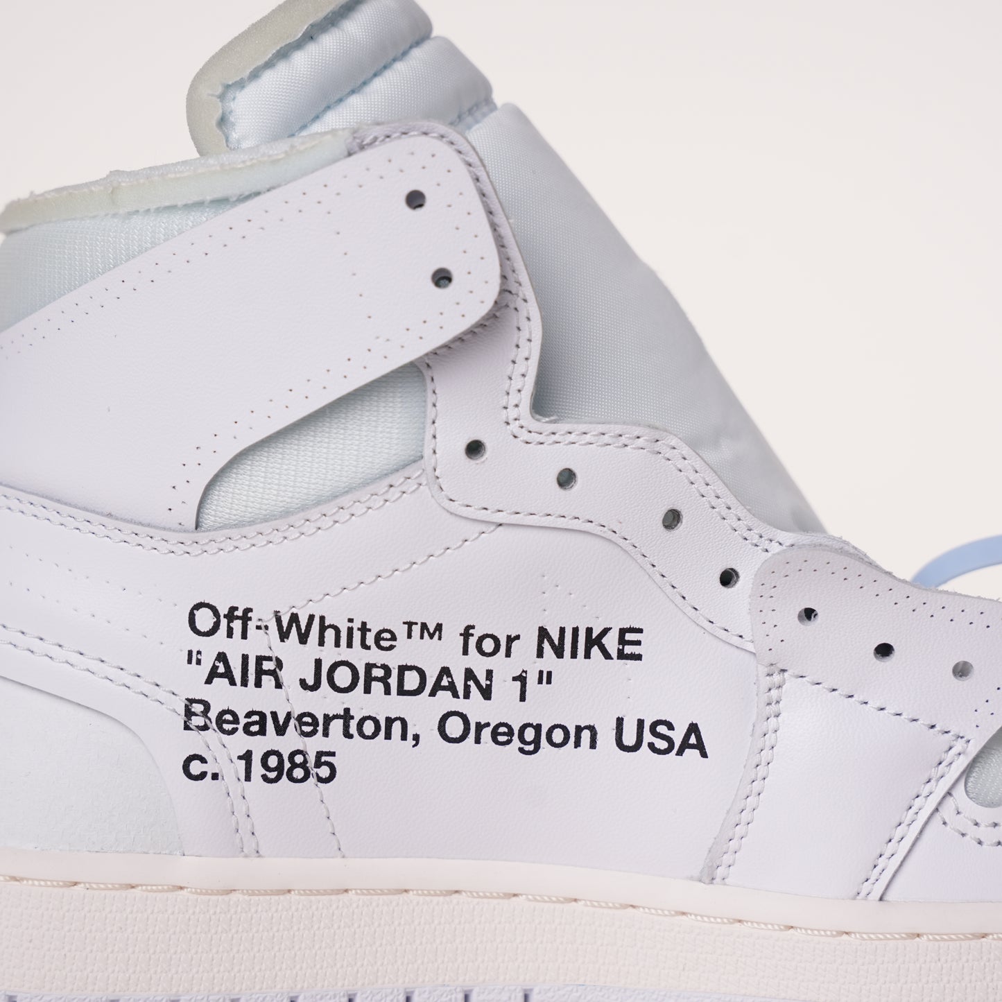 Air Jordan 1 Retro High Off-White White