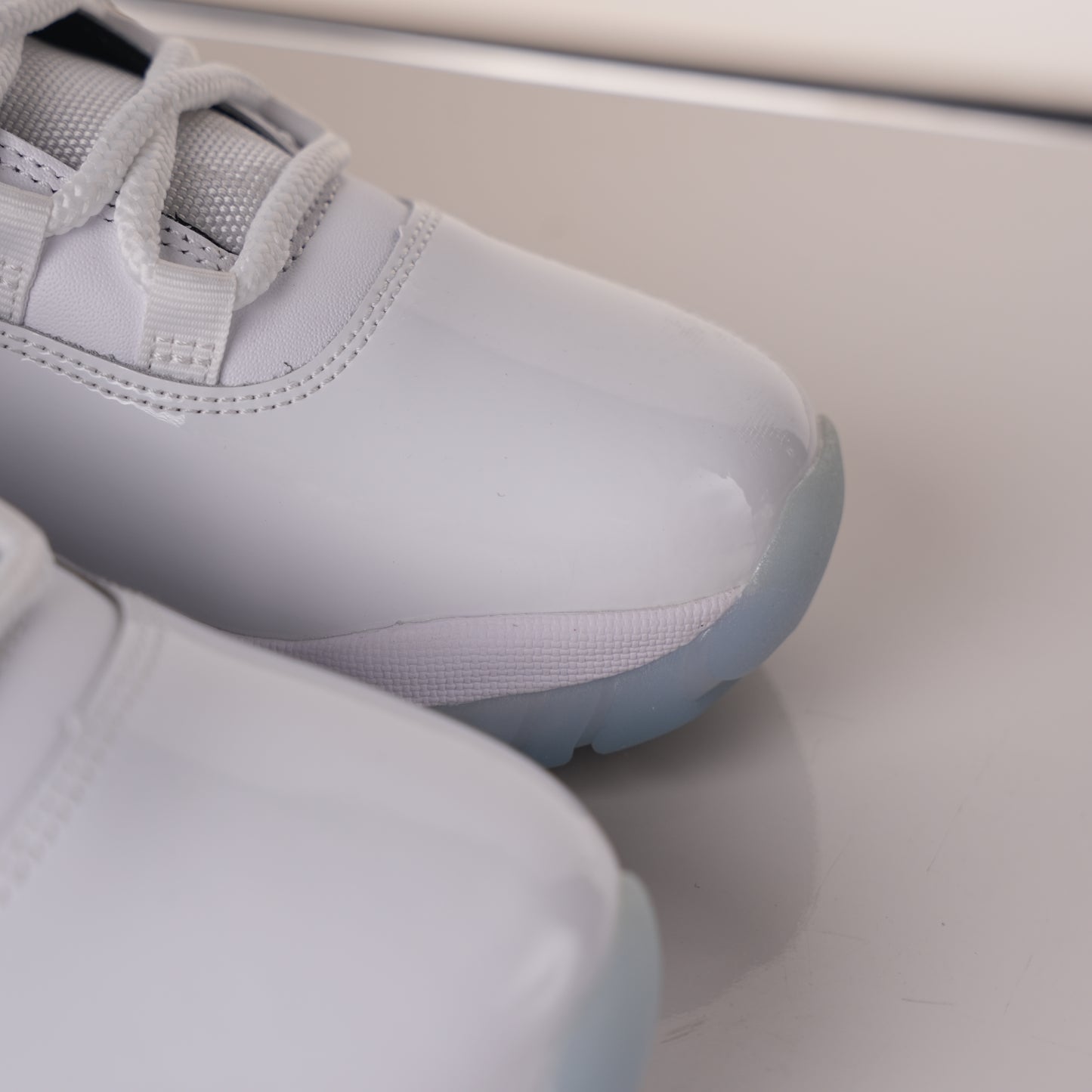 Air Jordan 11 Retro Legend Blue