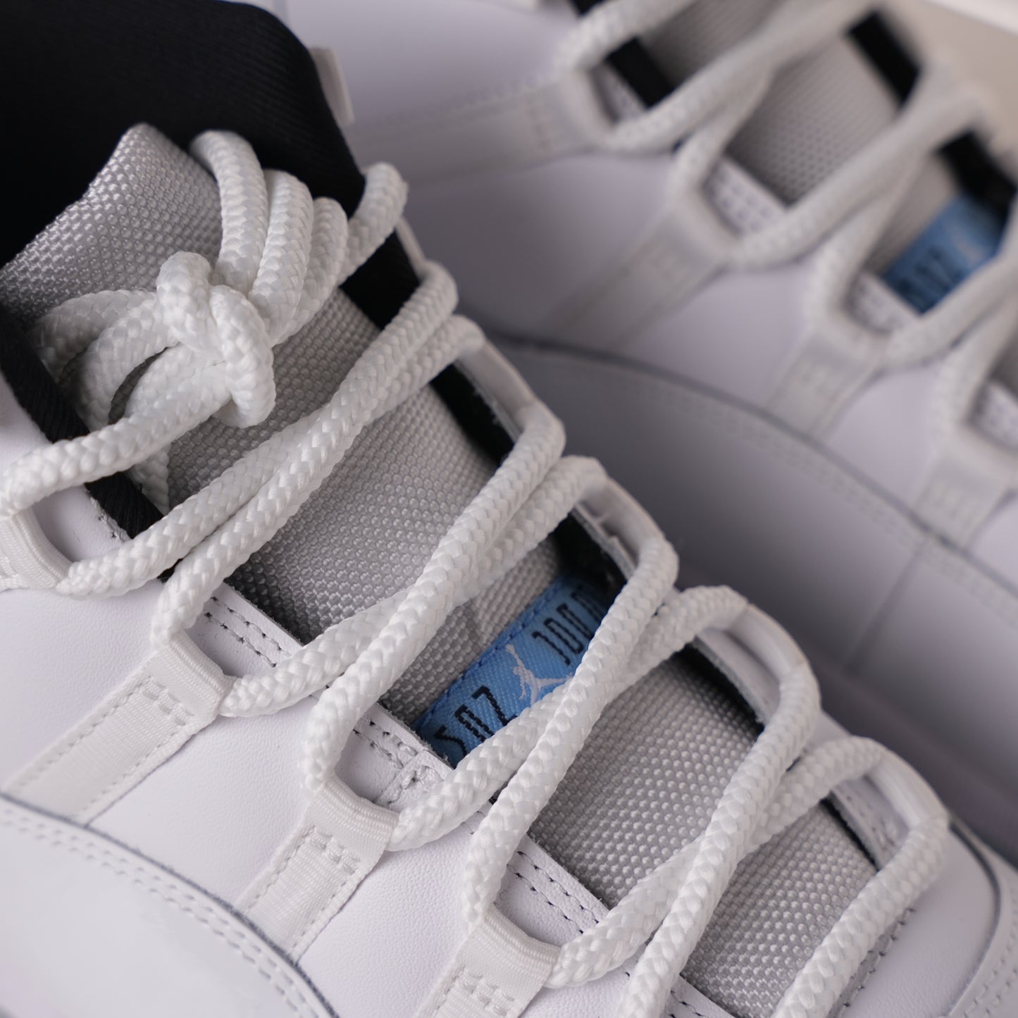 Air Jordan 11 Retro Legend Blue