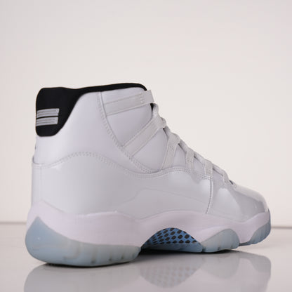 Air Jordan 11 Retro Legend Blue