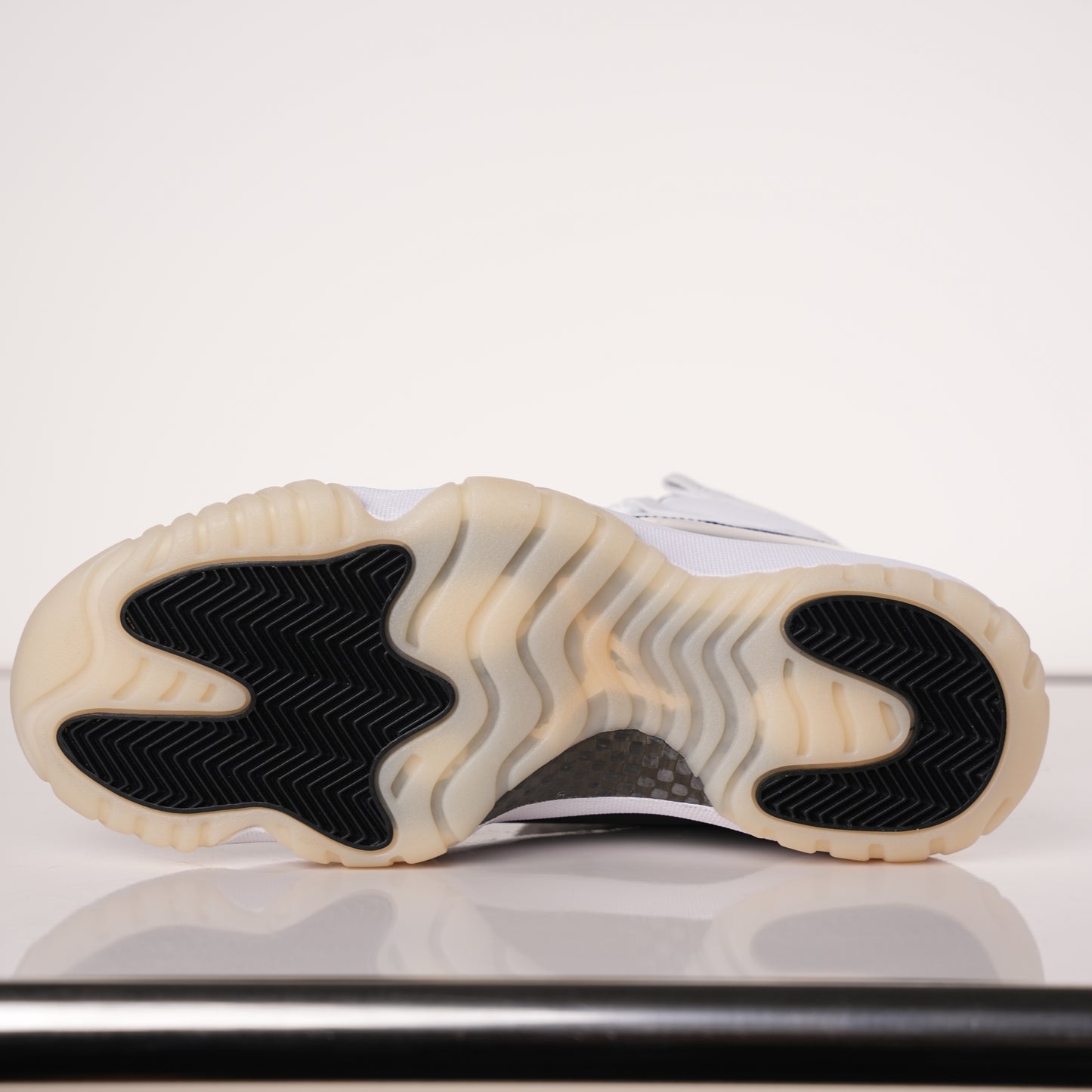 Air Jordan 11 Retro DMP Gratitude