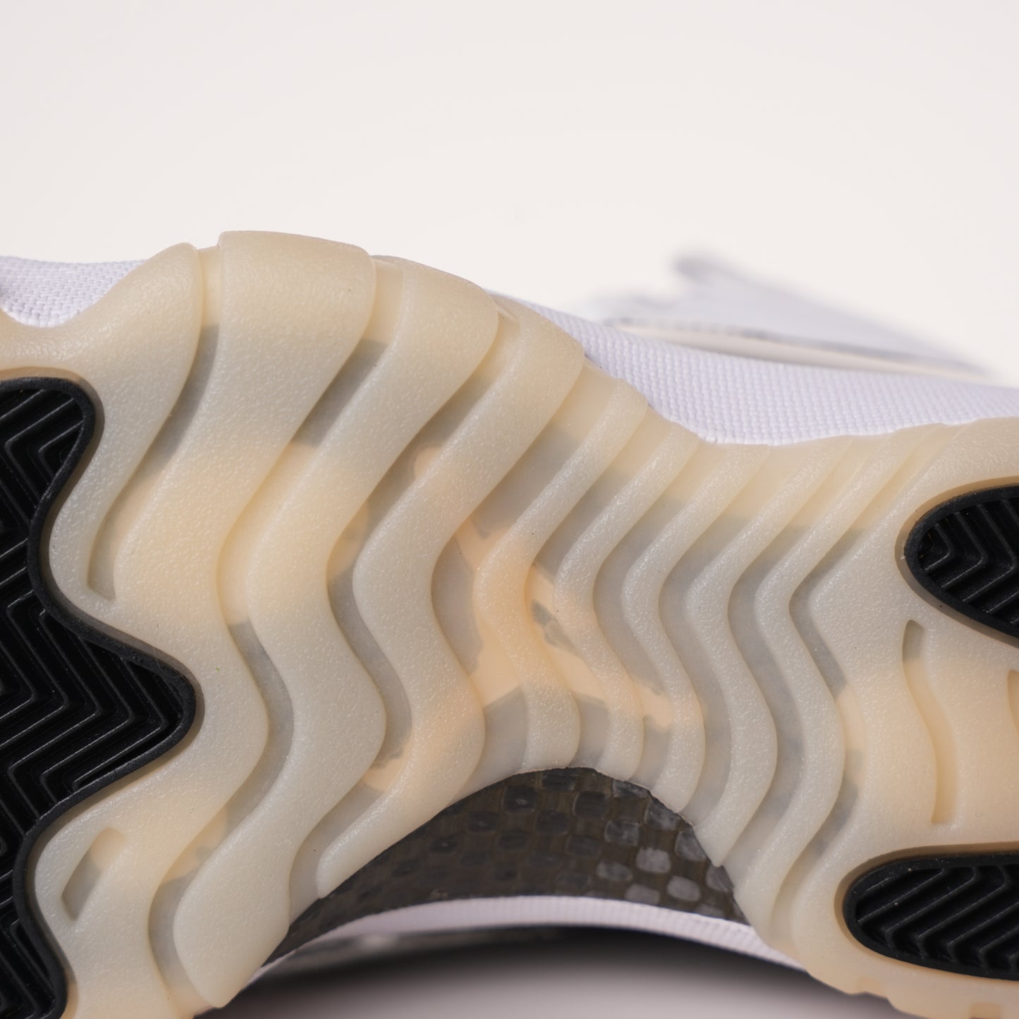 Air Jordan 11 Retro DMP Gratitude