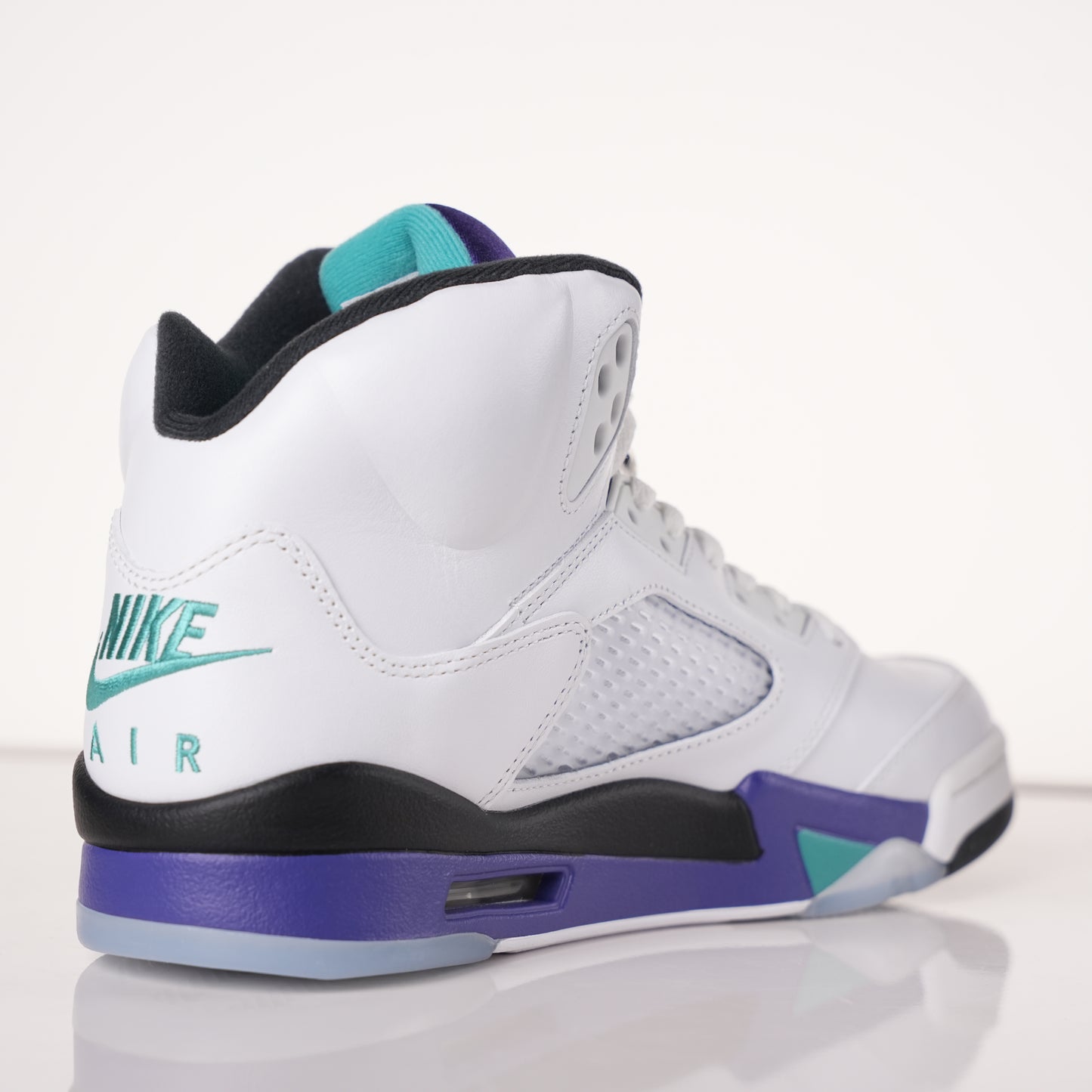 Air Jordan 5 Retro Grape (2025)
