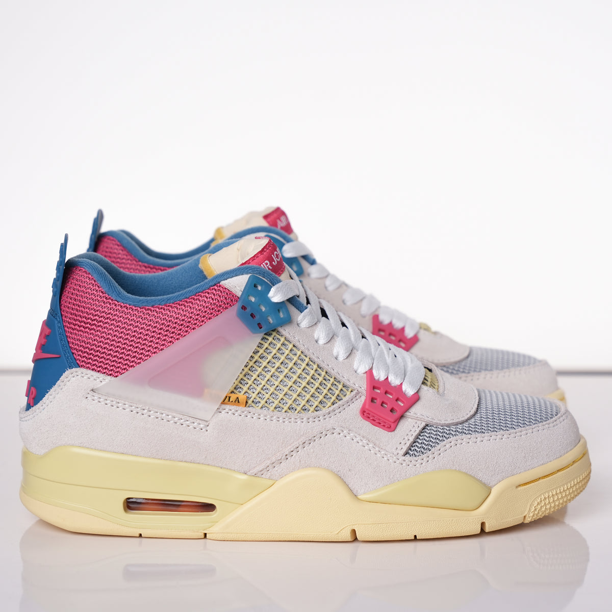 Air Jordan 4 Retro Union Guava Ice
