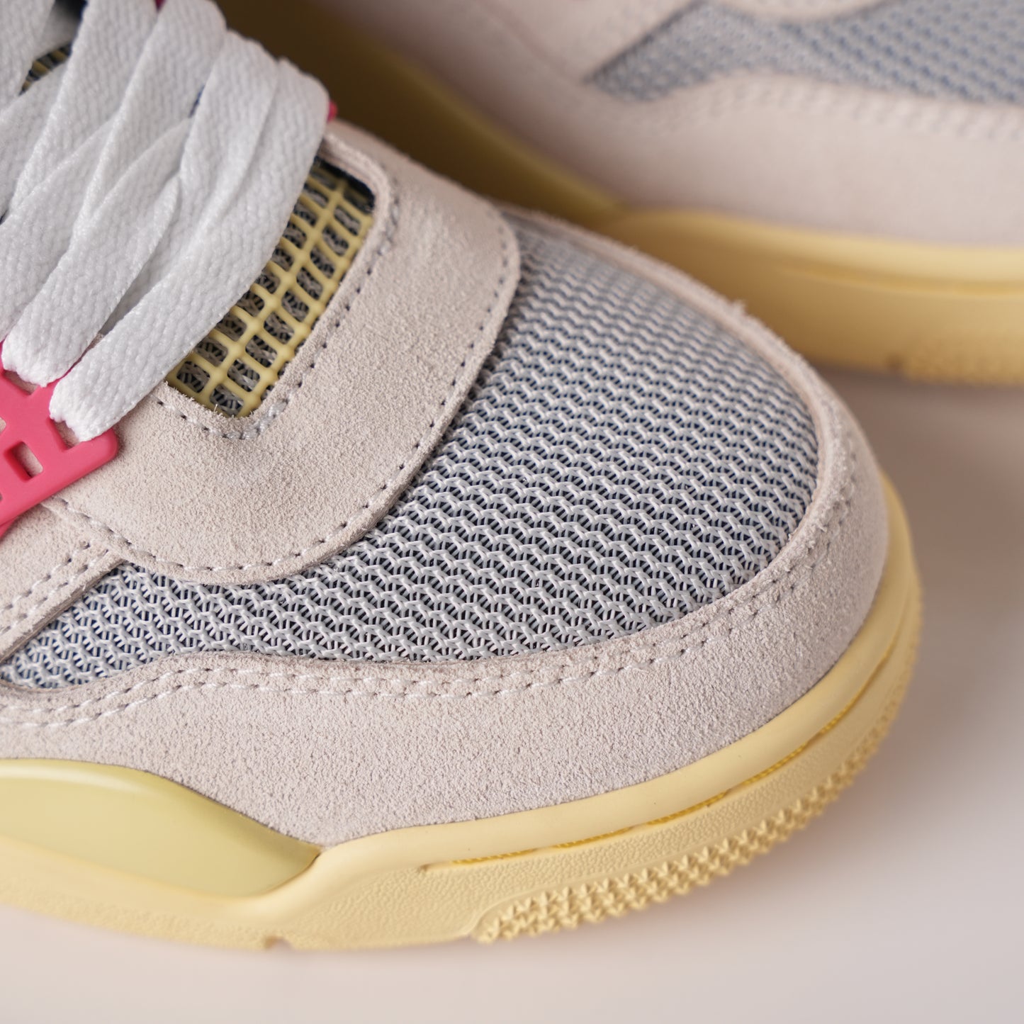 Air Jordan 4 Retro Union Guava Ice