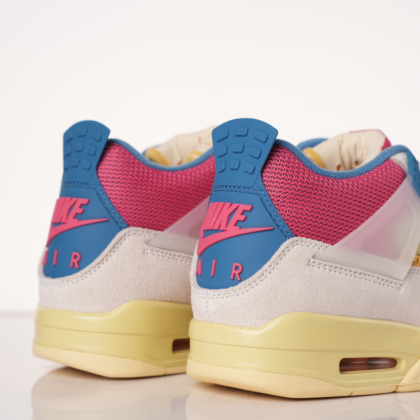 Air Jordan 4 Retro Union Guava Ice