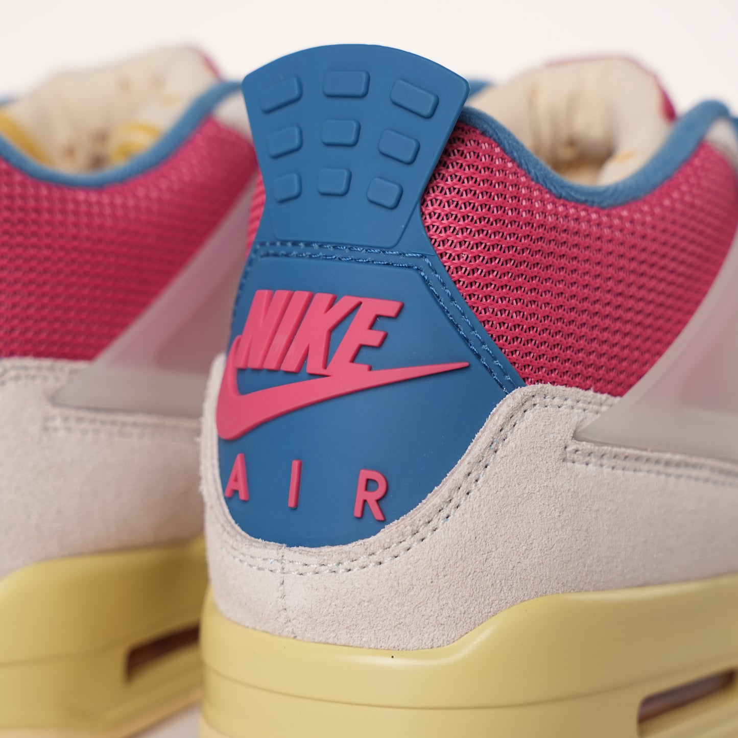 Air Jordan 4 Retro Union Guava Ice