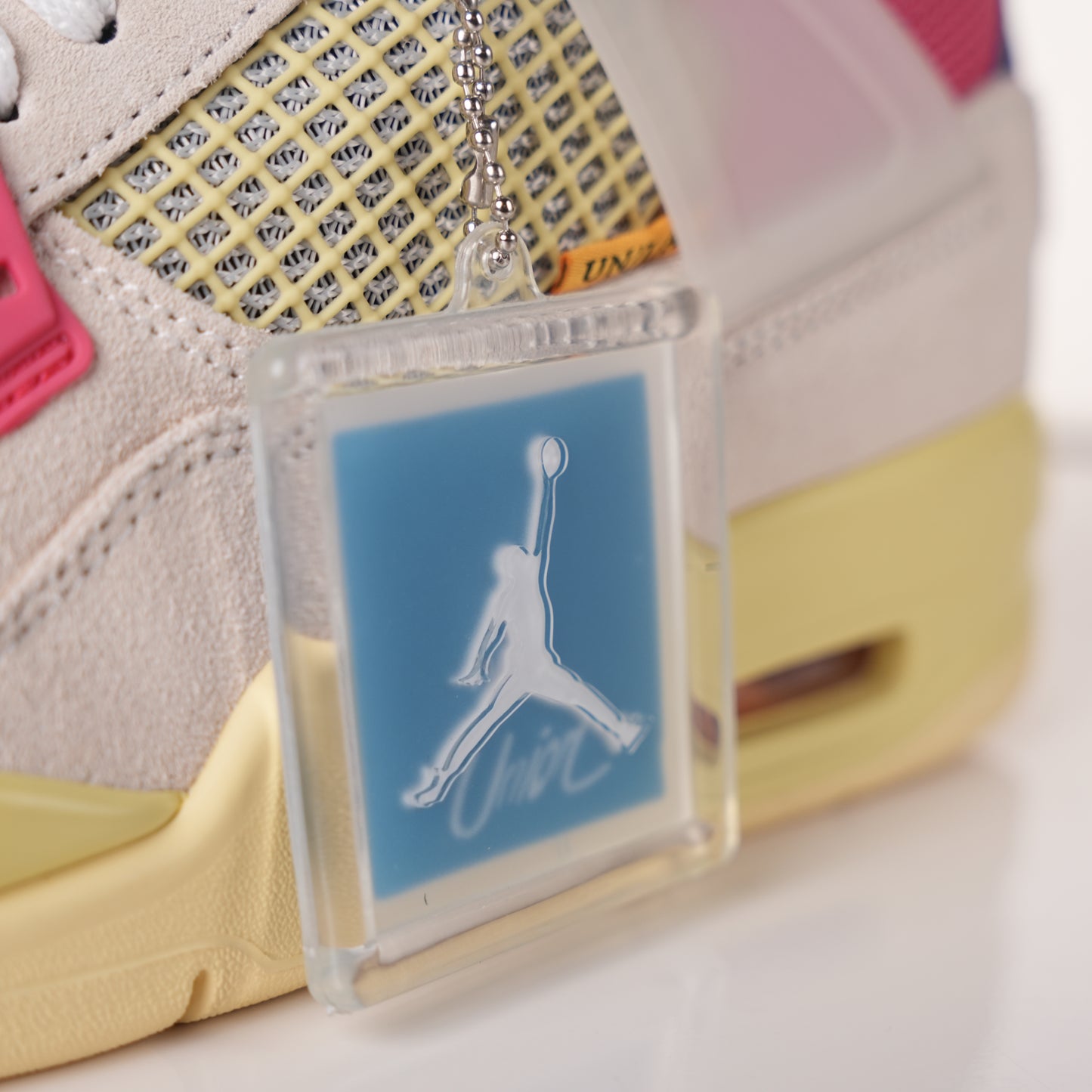 Air Jordan 4 Retro Union Guava Ice