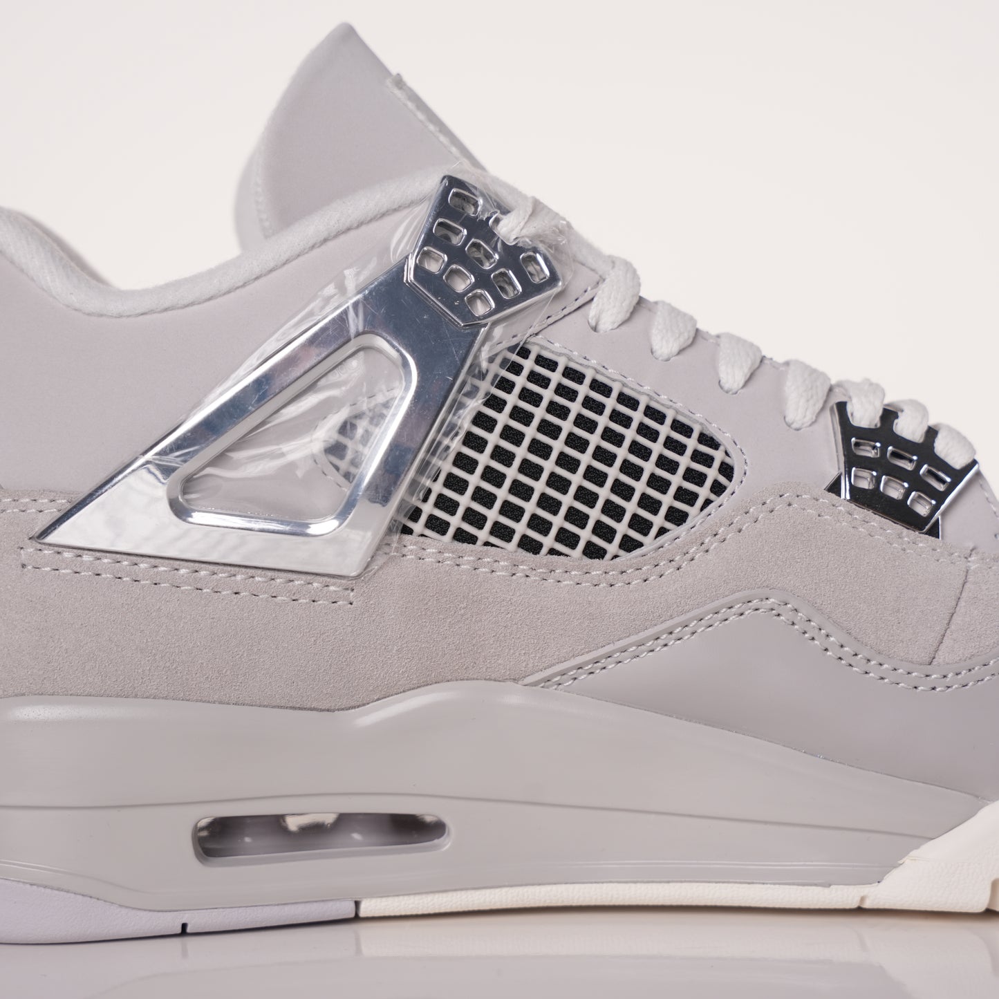 Air Jordan 4 WMNS Frozen Moments AQ9129-001