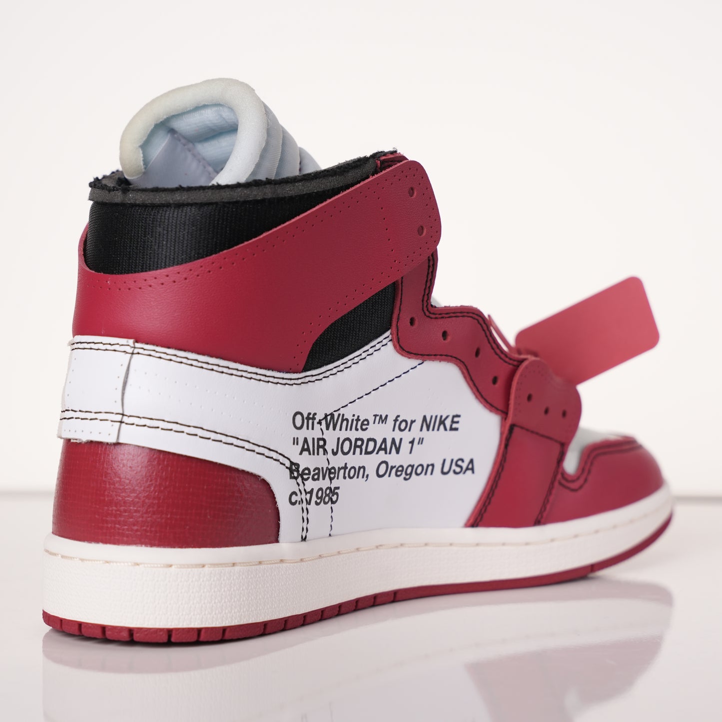 Air Jordan 1 Retro High Off-White Chicago