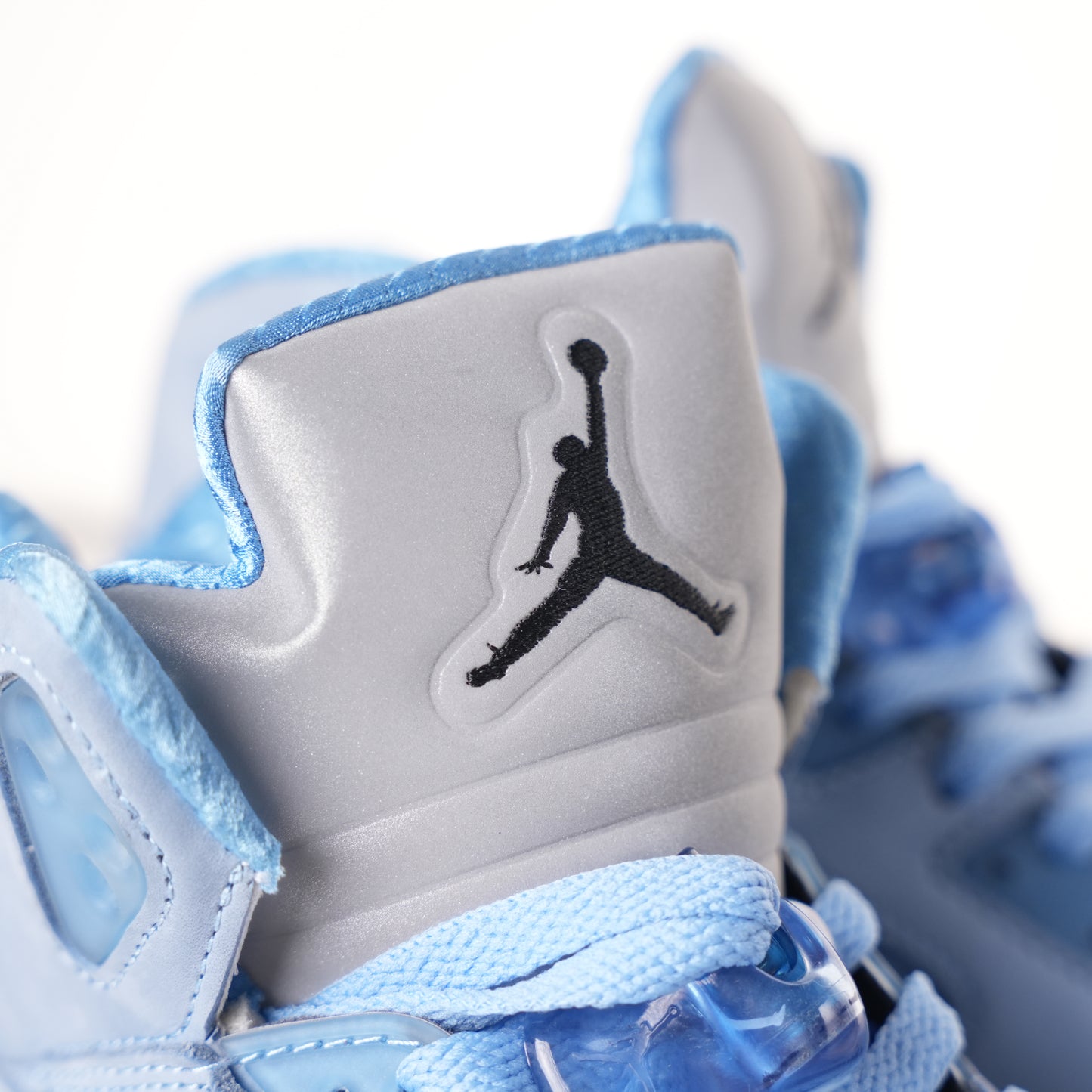 Air Jordan 5 Retro UNC University Blue