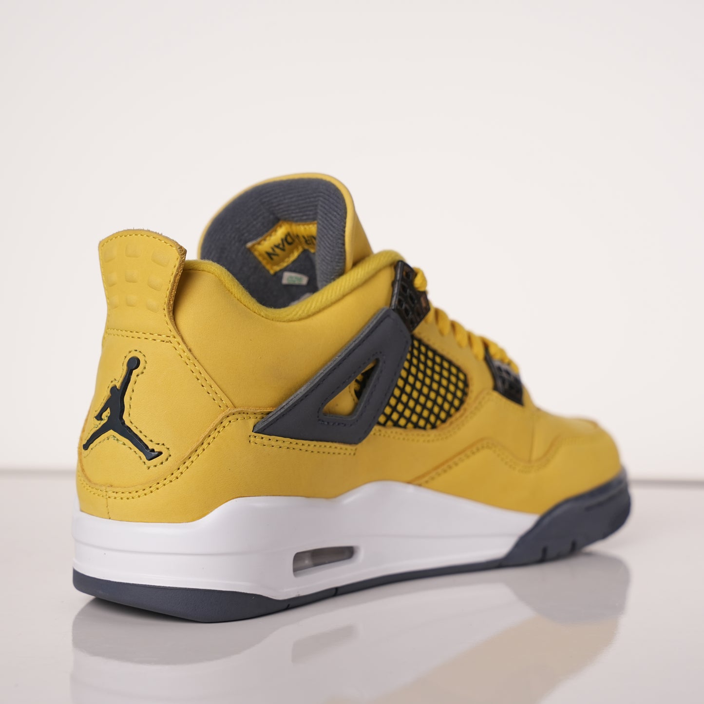 Air Jordan 5 Retro 2025