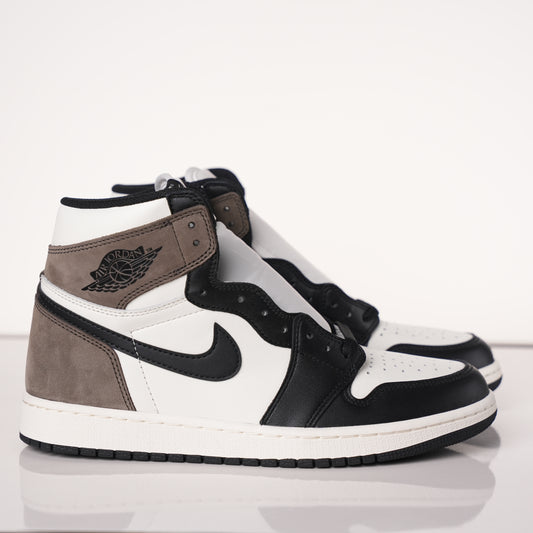 Air Jordan 1 Retro High Dark Mocha