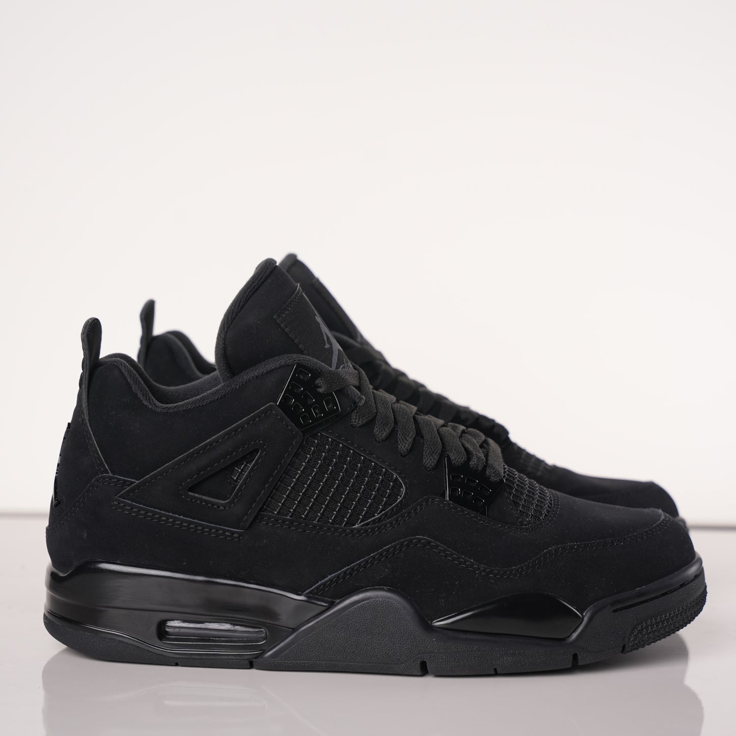 Air Jordan 4“Black Cat”