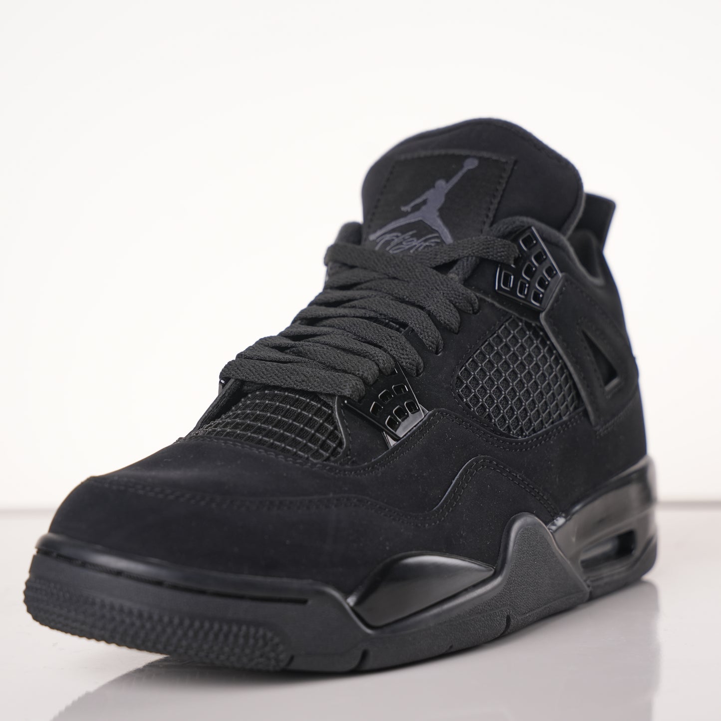 Air Jordan 4“Black Cat”