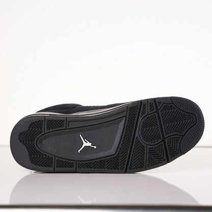 Air Jordan 4“Black Cat”