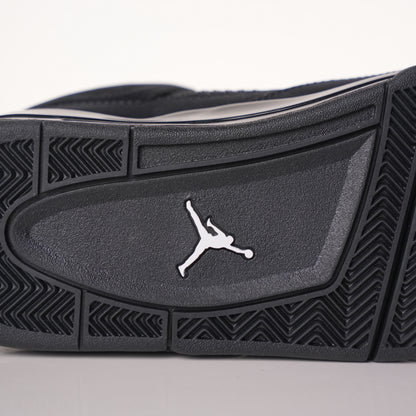 Air Jordan 4“Black Cat”