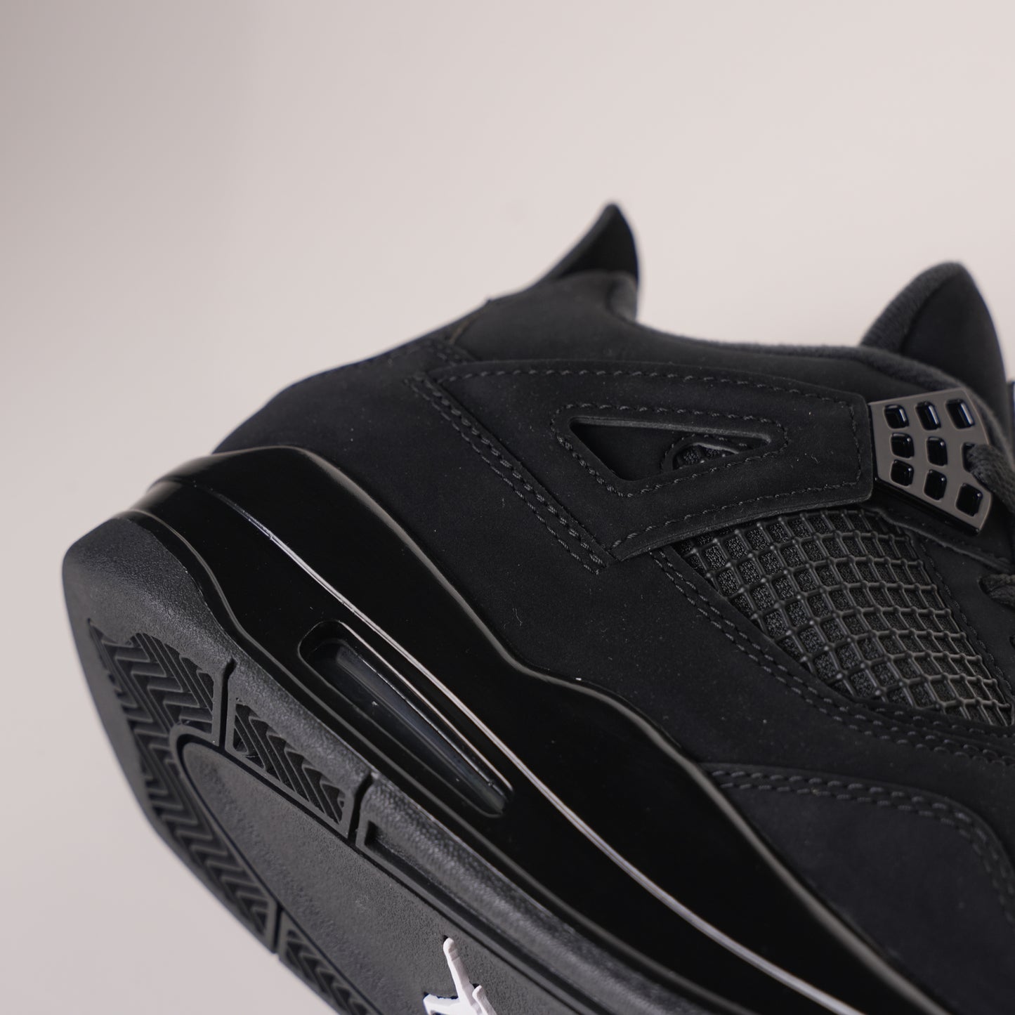 Air Jordan 4“Black Cat”