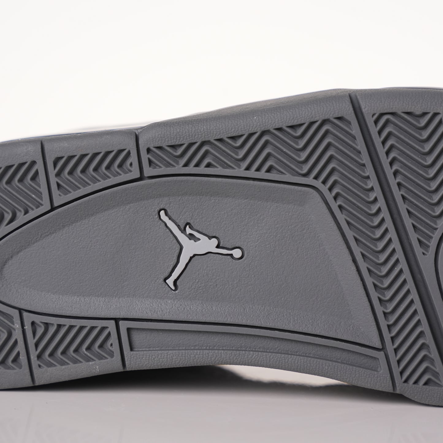 Air Jordan 4 Retro 'Wolf Grey'