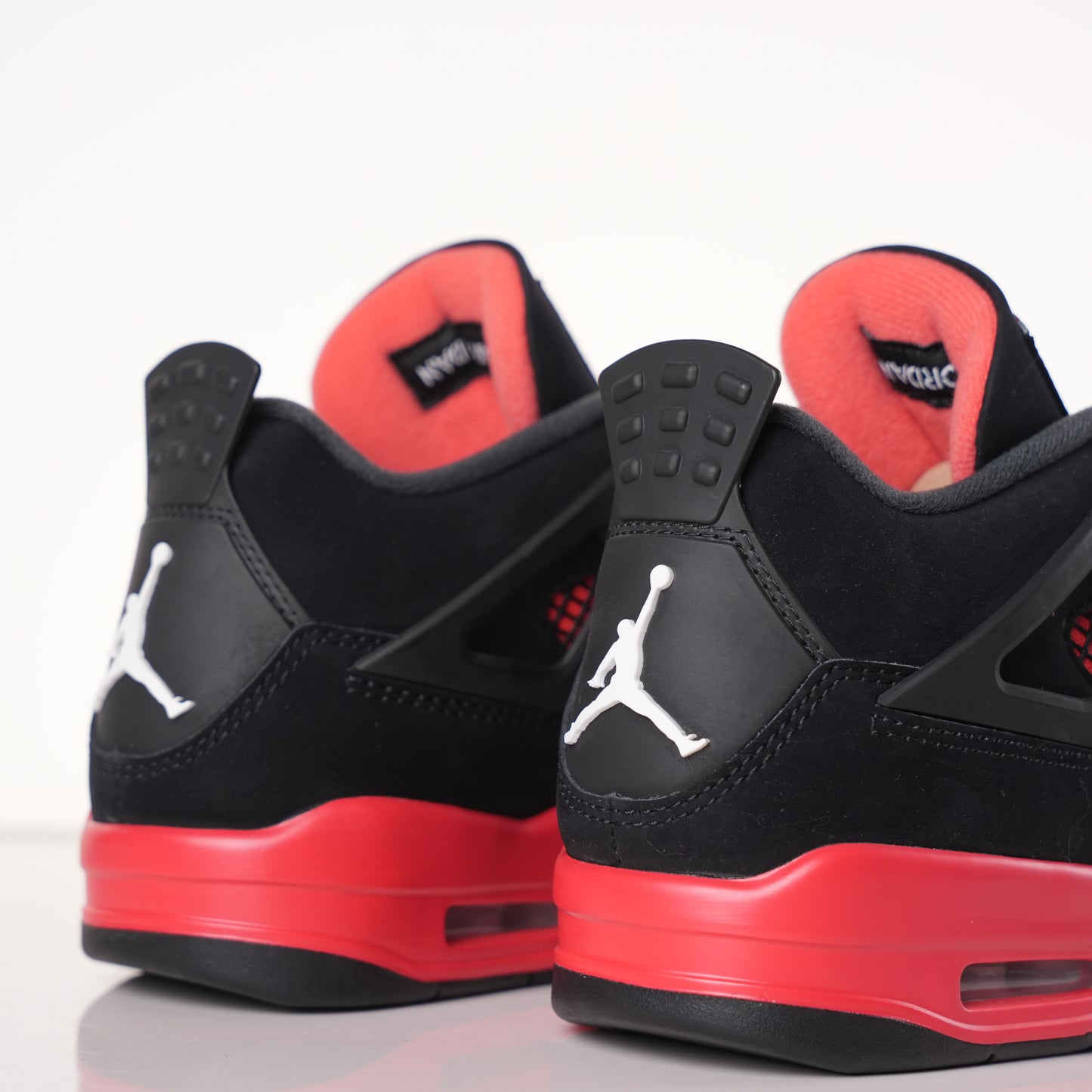 Air Jordan 4 Red Thunder