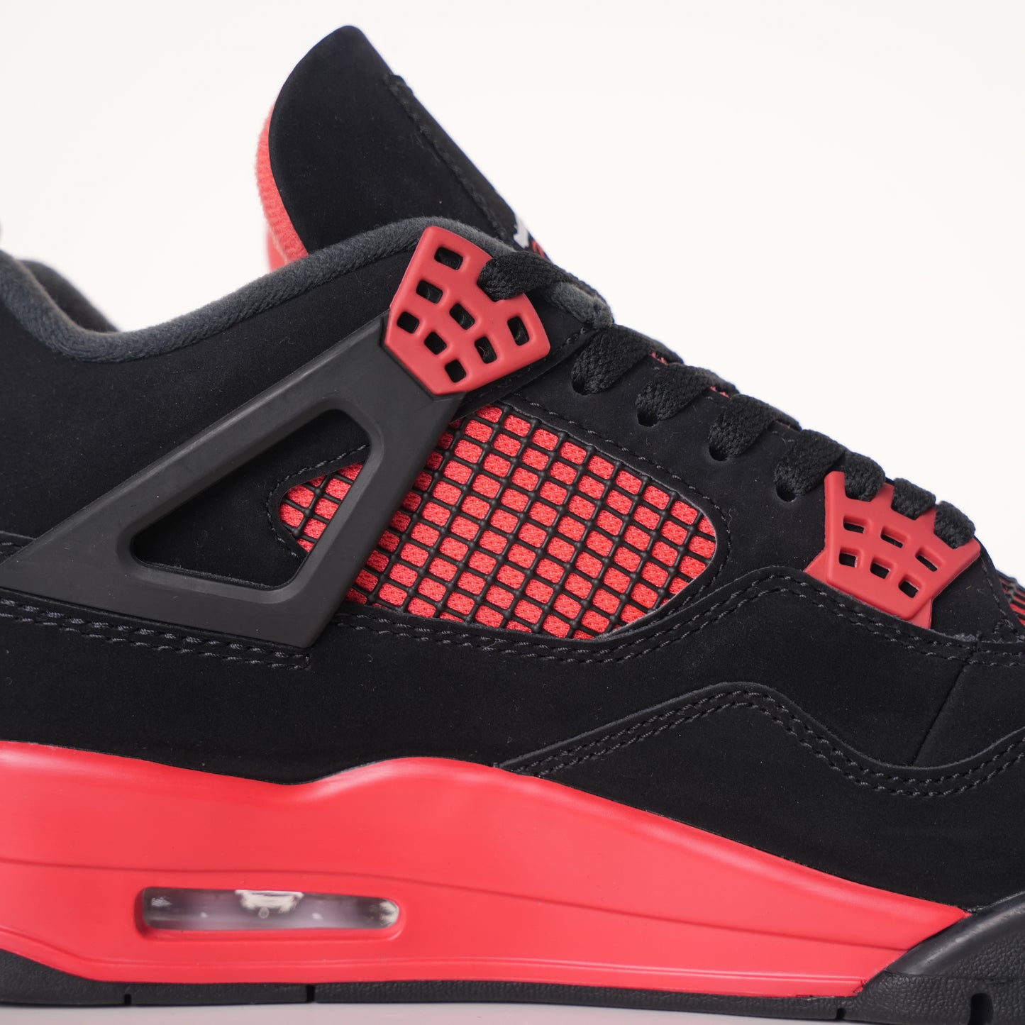 Air Jordan 4 Red Thunder