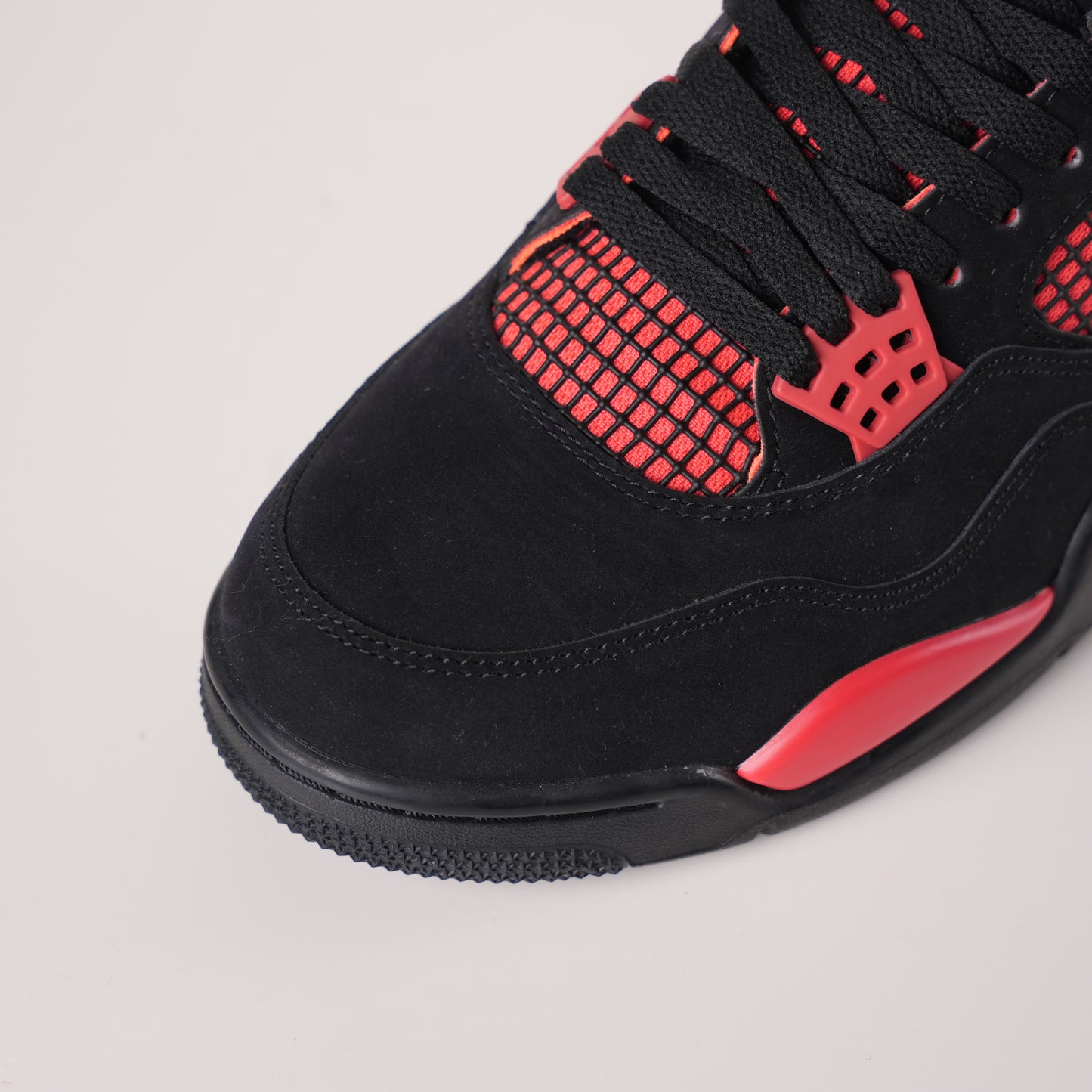 Air Jordan 4 Red Thunder