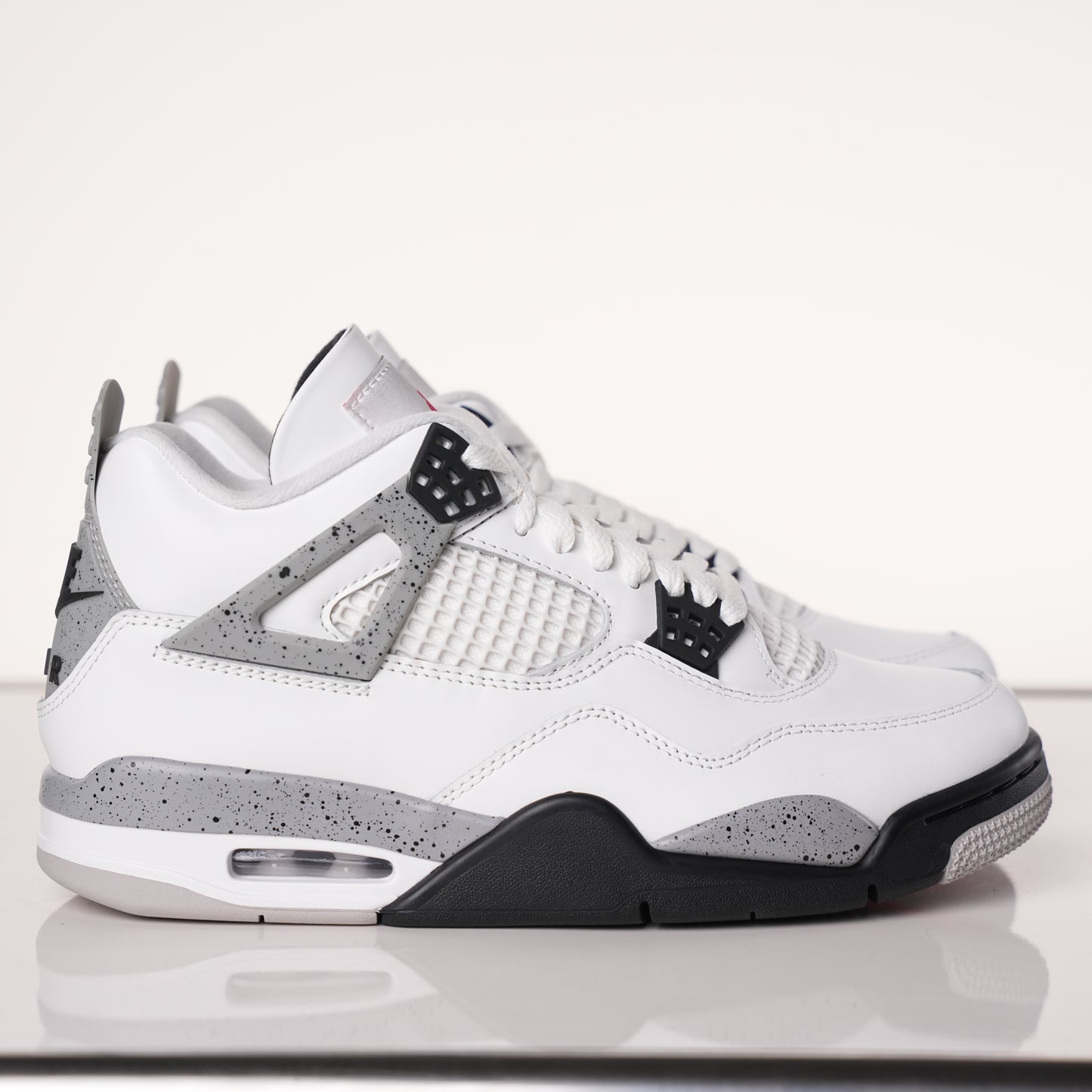 Air Jordan 4 Retro White Cement