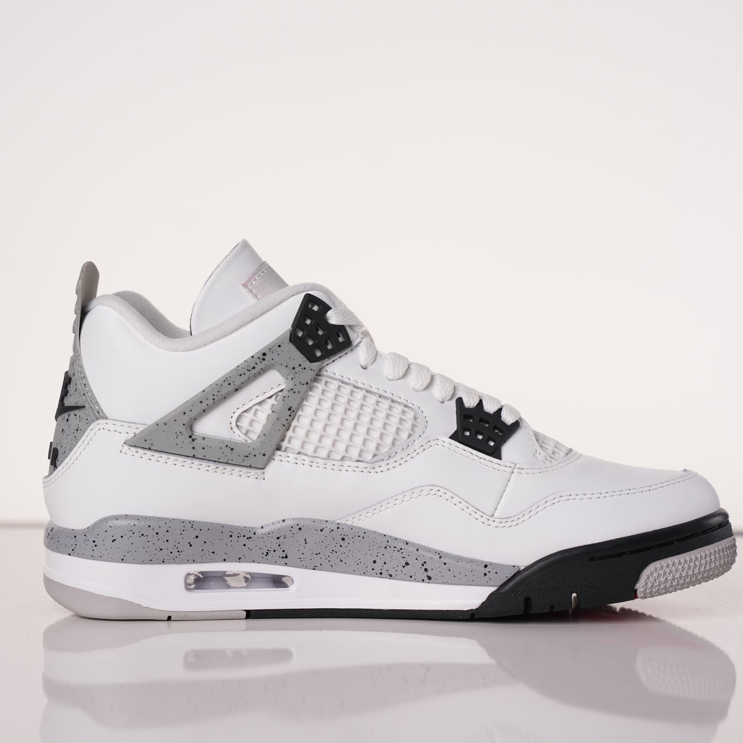 Air Jordan 4 Retro White Cement