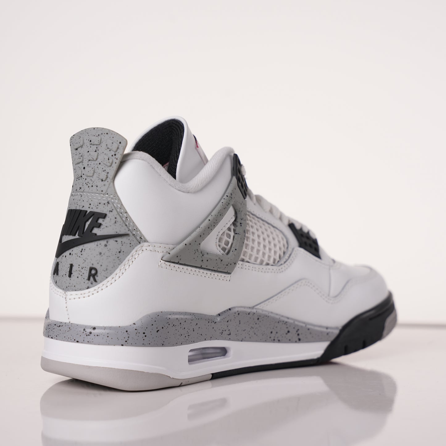 Air Jordan 4 Retro White Cement