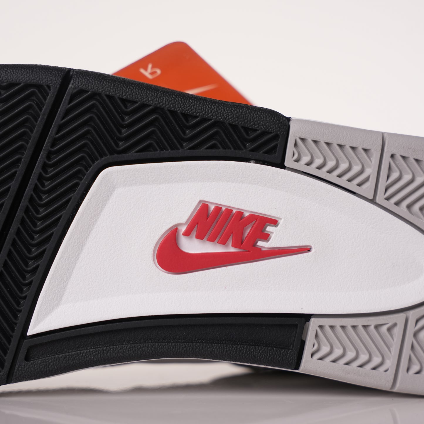 Air Jordan 4 Retro White Cement
