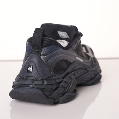 Balenciaga Jet Black
