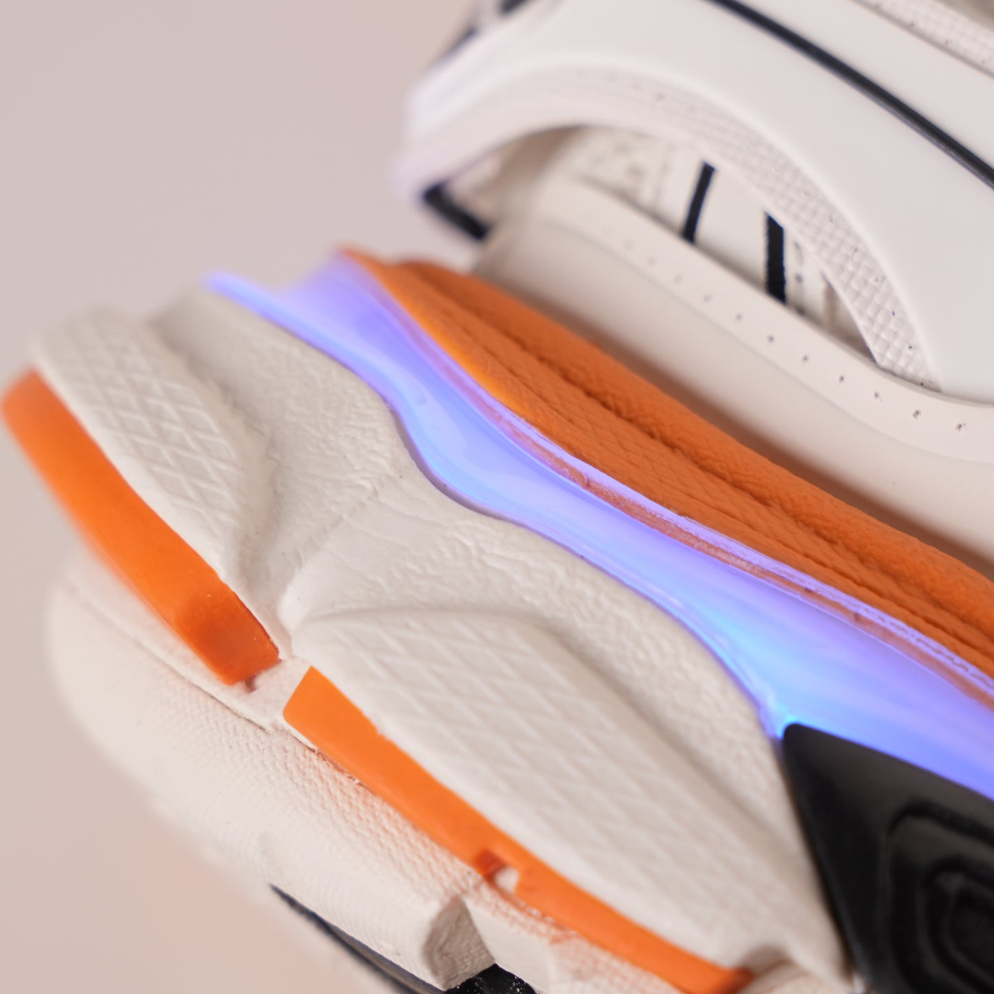 Balenciaga Track White Orange 542436 W1GB7 9059 (LED)